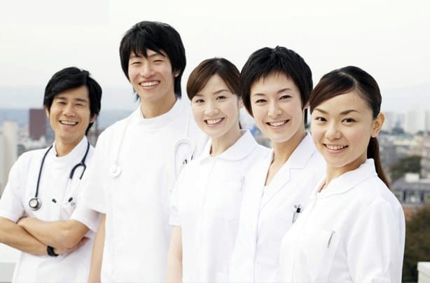 Đội ngũ y bác sĩ giỏi tại Nha khoa Á Châu